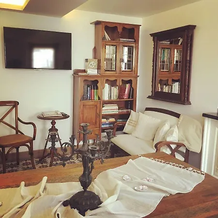 Hotel Oeykue Butik Bozcaada