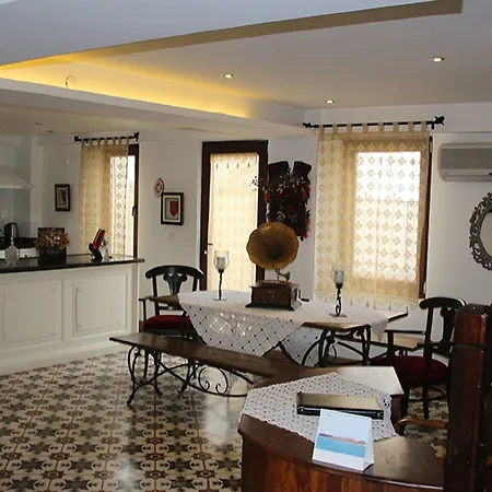 Hotel Oeykue Butik 4*